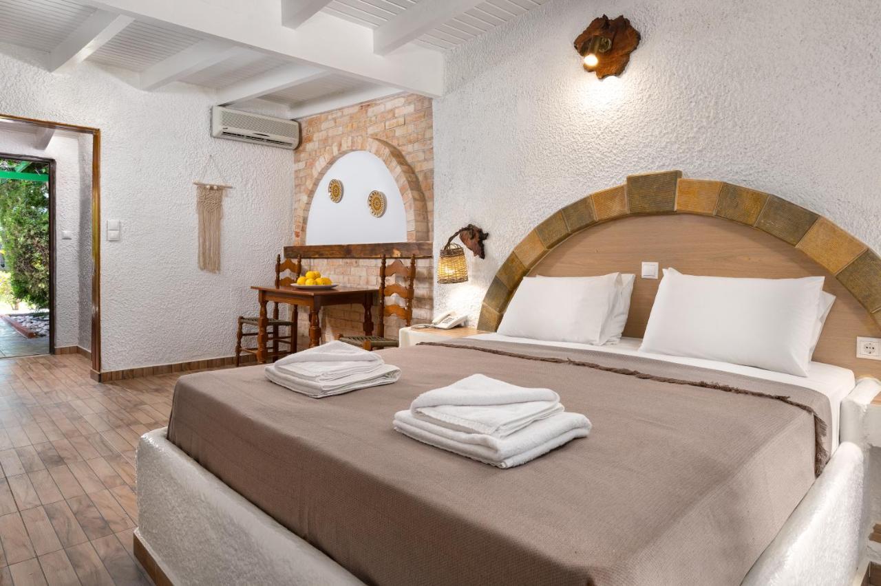 Elefteria Apts & Suites Kolymbia Exteriör bild
