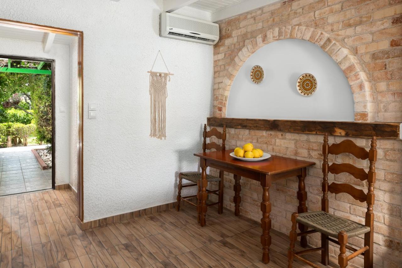 Elefteria Apts & Suites Kolymbia Exteriör bild