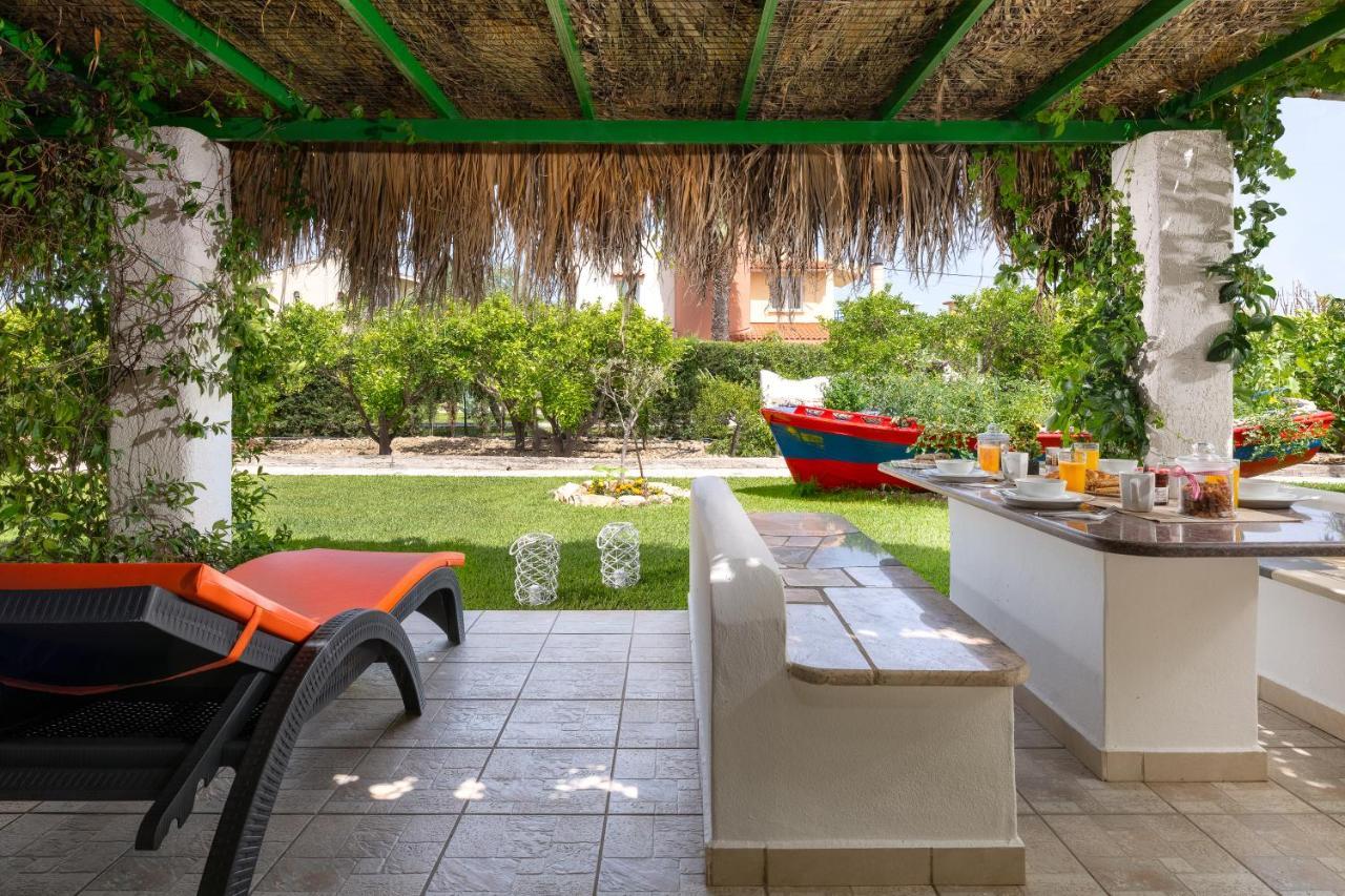 Elefteria Apts & Suites Kolymbia Exteriör bild