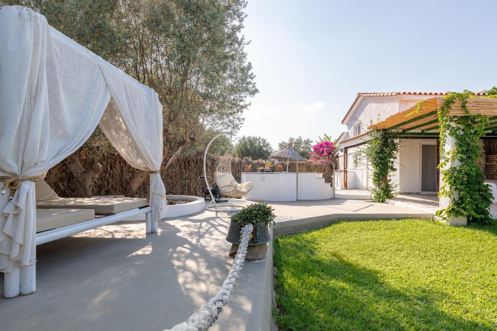 Elefteria Apts & Suites Kolymbia Exteriör bild