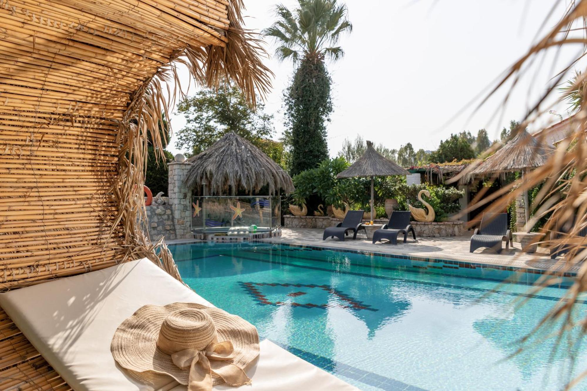 Elefteria Apts & Suites Kolymbia Exteriör bild