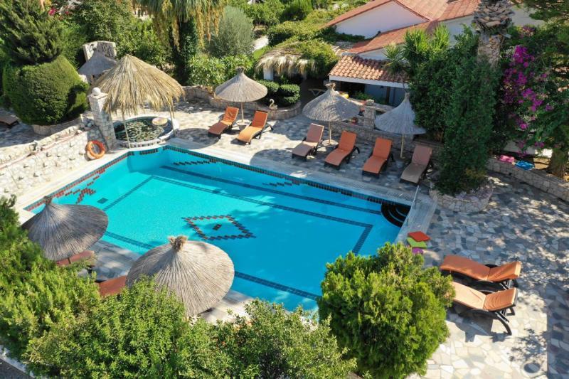 Elefteria Apts & Suites Kolymbia Exteriör bild